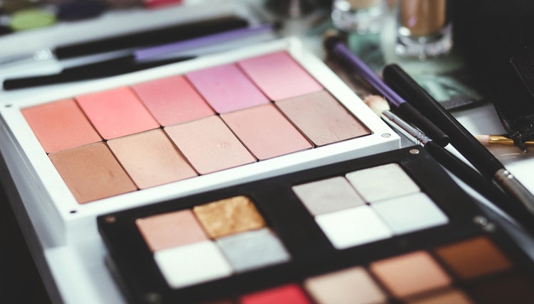 maquillaje roto