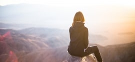 ¿Cuál es la relación entre la menopausia y la incontinencia urinaria?
